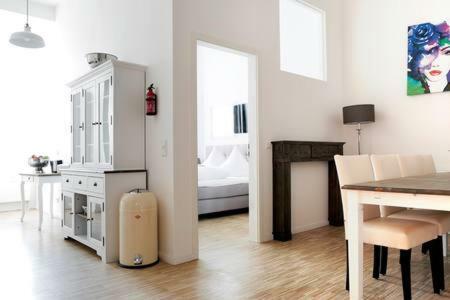 Sc 02 By Rockchair Apartments L Superhost Status L 4 Bedrooms Boxspringbeds 2 Bathrooms Balcony Elevator - Cozy Family & Business Flair Welcomes You! Berlin Kültér fotó