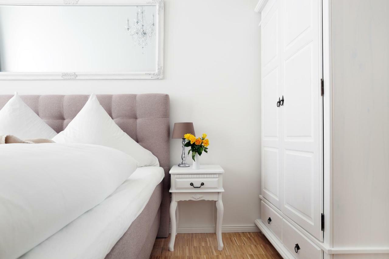 Sc 02 By Rockchair Apartments L Superhost Status L 4 Bedrooms Boxspringbeds 2 Bathrooms Balcony Elevator - Cozy Family & Business Flair Welcomes You! Berlin Kültér fotó