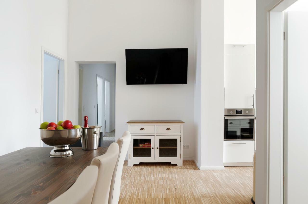 Sc 02 By Rockchair Apartments L Superhost Status L 4 Bedrooms Boxspringbeds 2 Bathrooms Balcony Elevator - Cozy Family & Business Flair Welcomes You! Berlin Kültér fotó